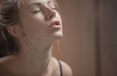 Young beauty Angelica kissing her boyfriend and getting cum on her hot ass
